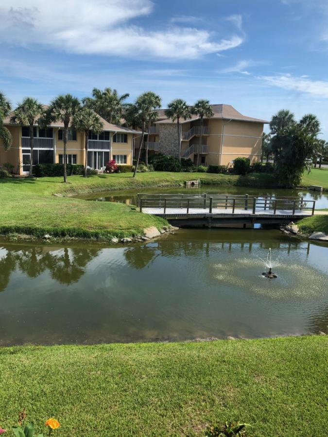 Beach bungalow at Ocean Village Fort Pierce Bagian luar foto