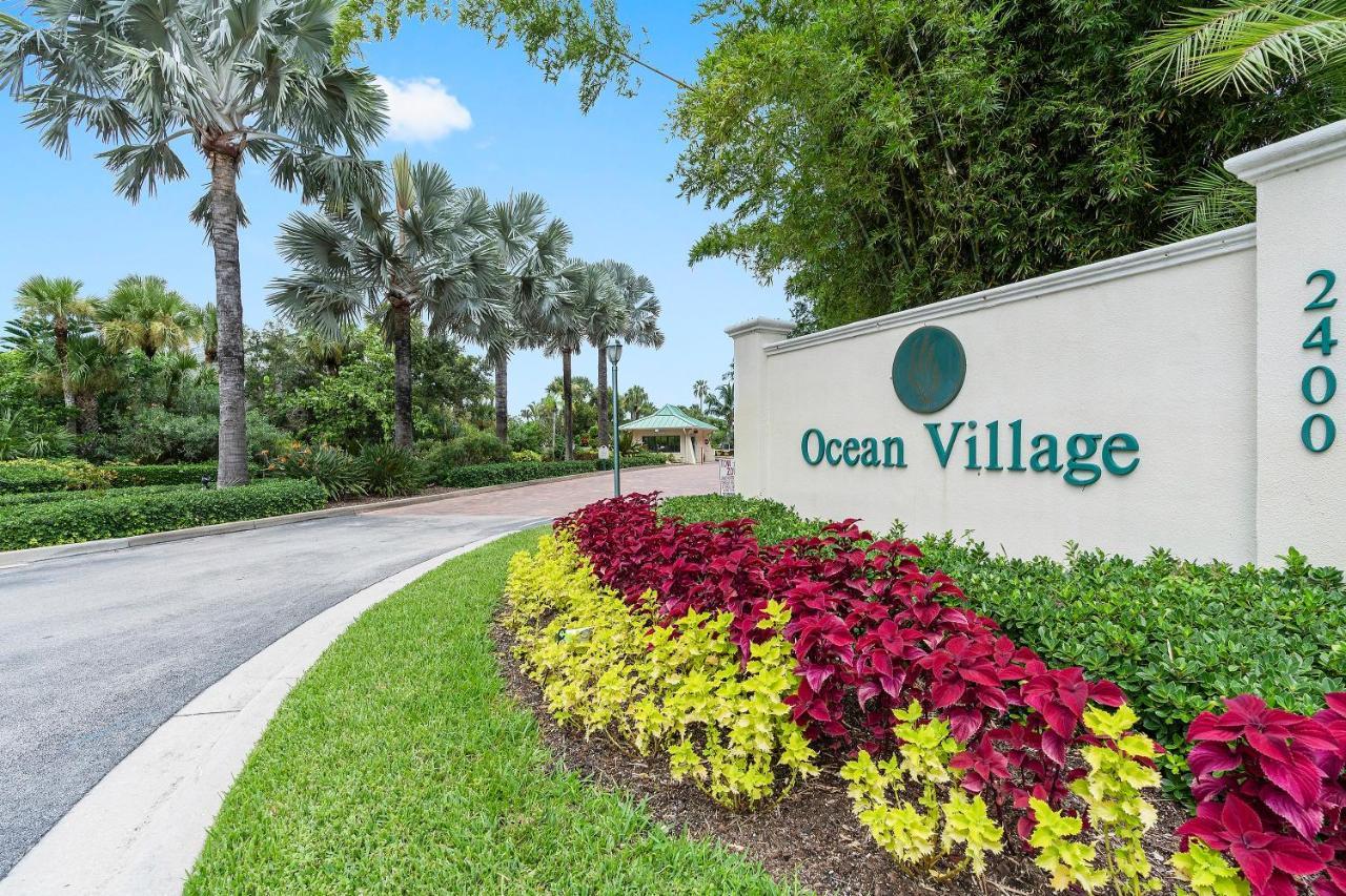 Beach bungalow at Ocean Village Fort Pierce Bagian luar foto