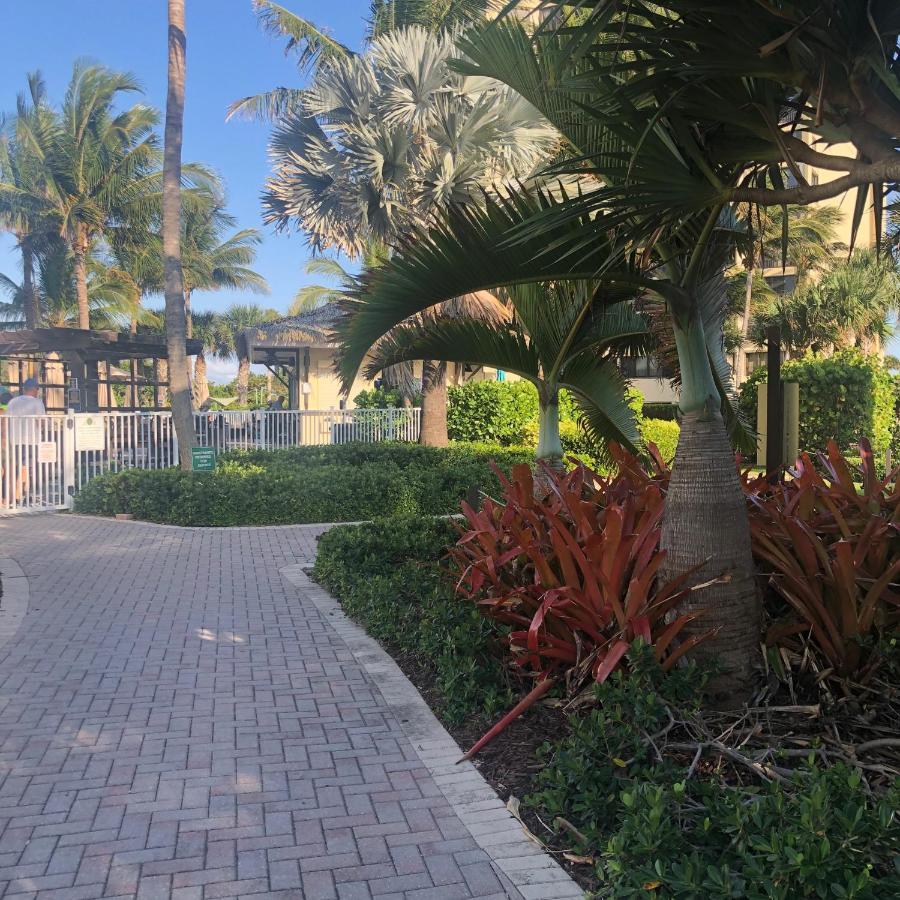 Beach bungalow at Ocean Village Fort Pierce Bagian luar foto
