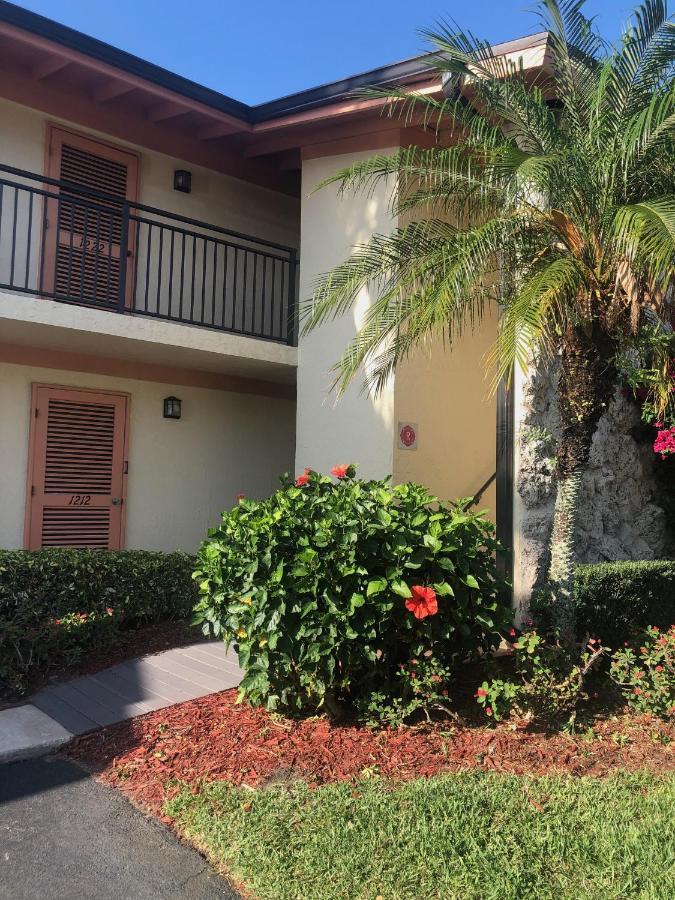 Beach bungalow at Ocean Village Fort Pierce Bagian luar foto